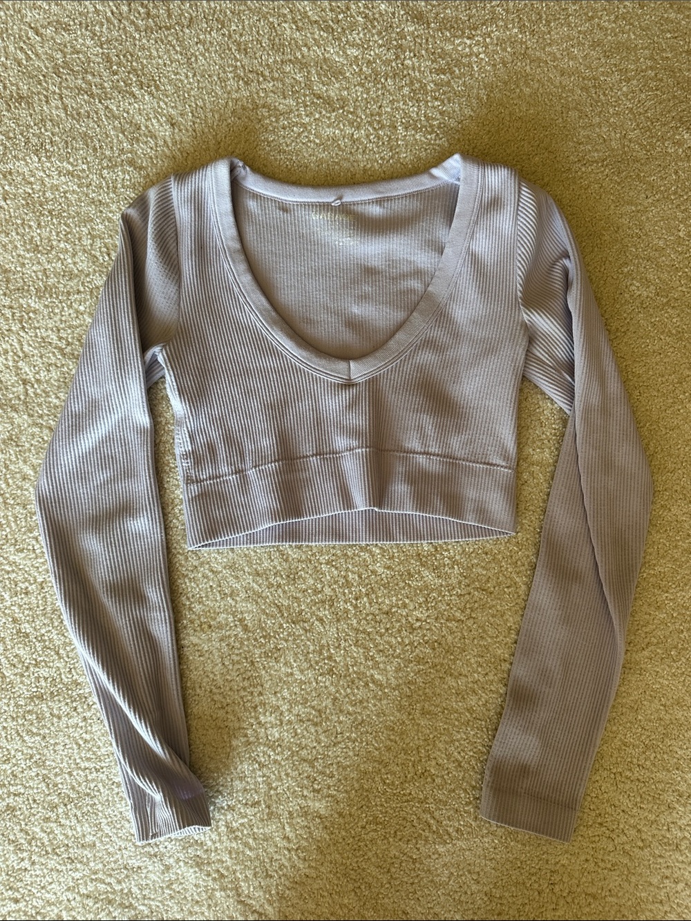 Ribbed V-Neck Long Sleeve Crop Top - Taupe